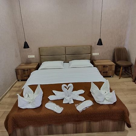 Hotel Sweet Night Stepantsminda Exterior photo