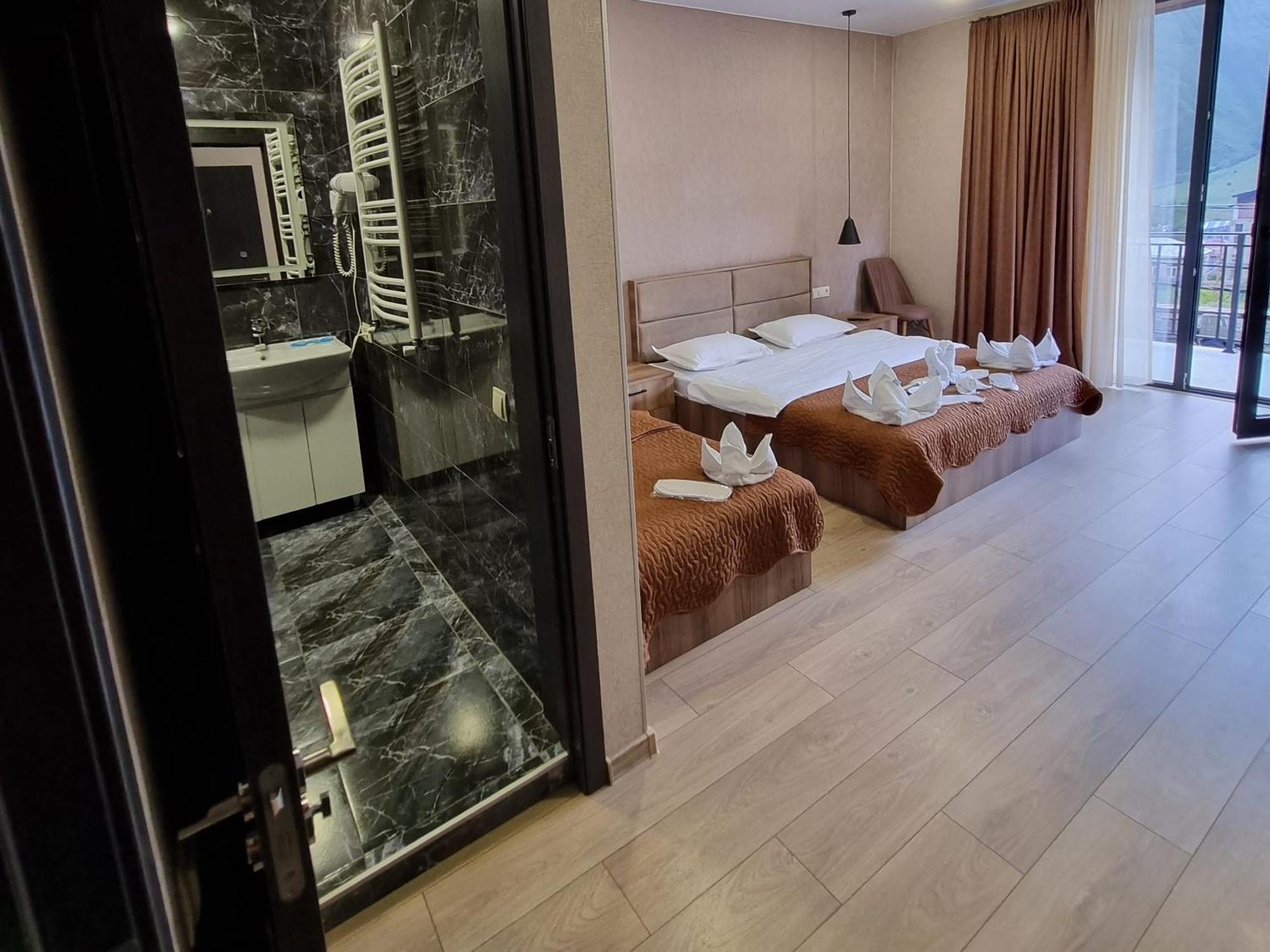 Hotel Sweet Night Stepantsminda Room photo